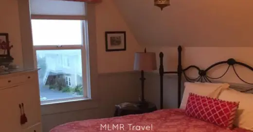 5 Easy Ways to Start Living with Less Furniture